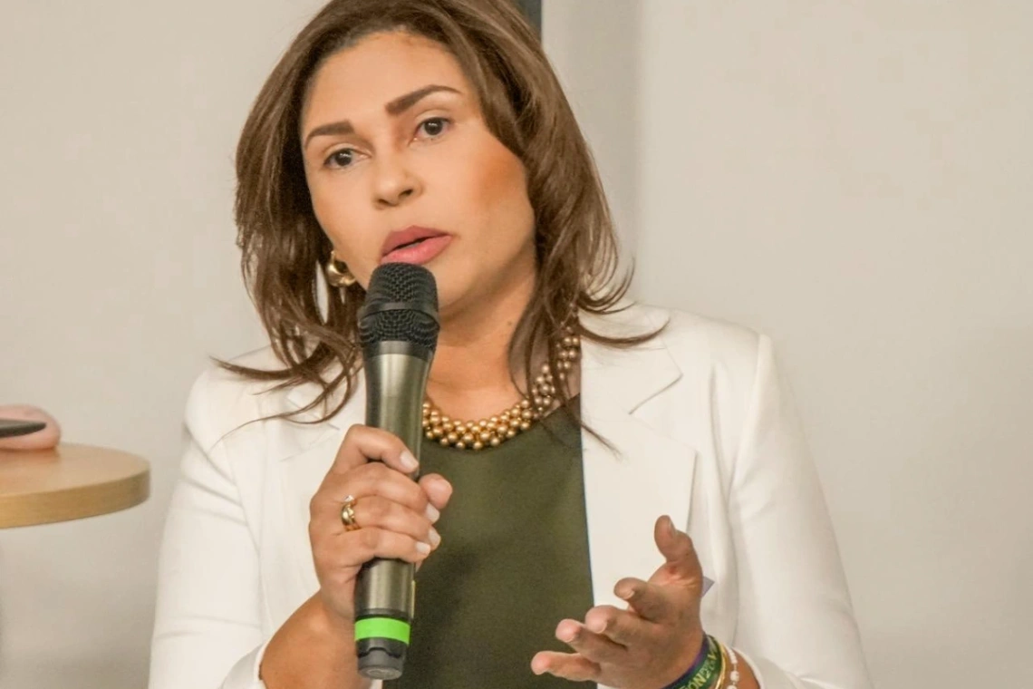 Procuraduría le formuló cargos