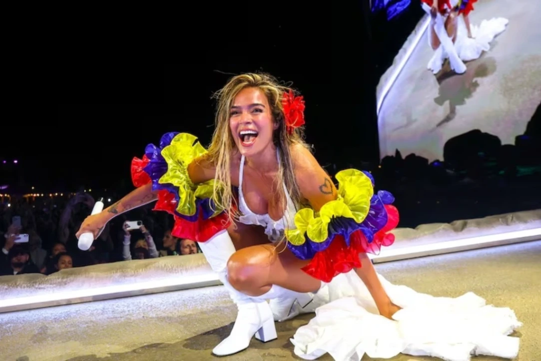 La 'Bichota' conquista Coachella y anuncia su gira mundial