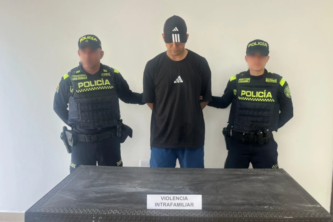 Le habría pegado a una mujer embarazada en el barrio José de Coveñas