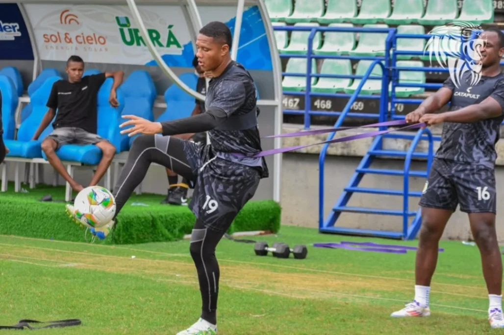 Jaguares con opción de salir el descenso