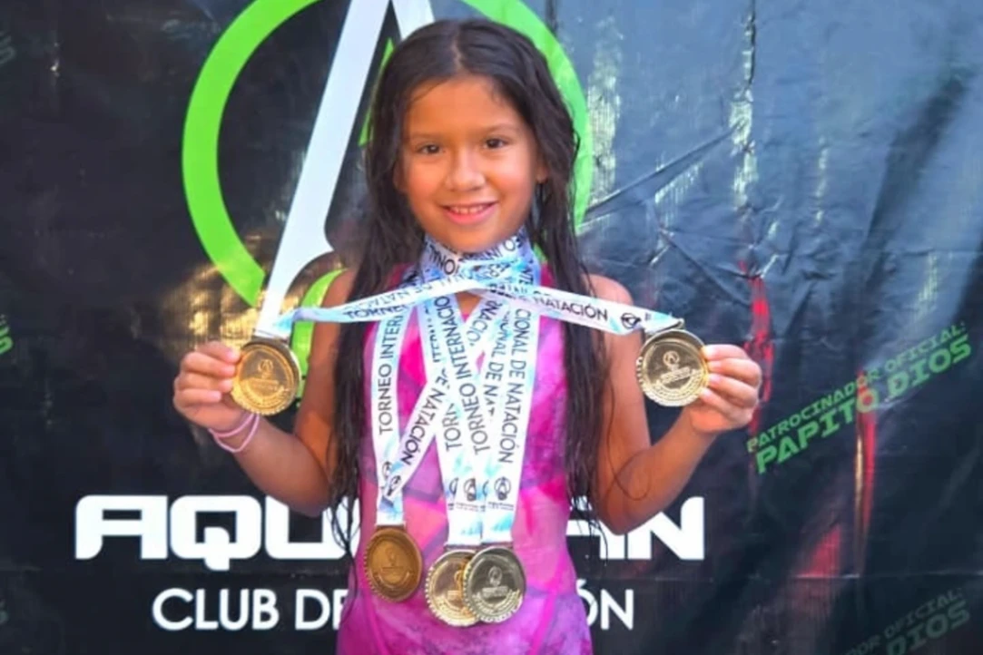 Sincelejana Mariana Arroyave nadó al oro en Cúcuta