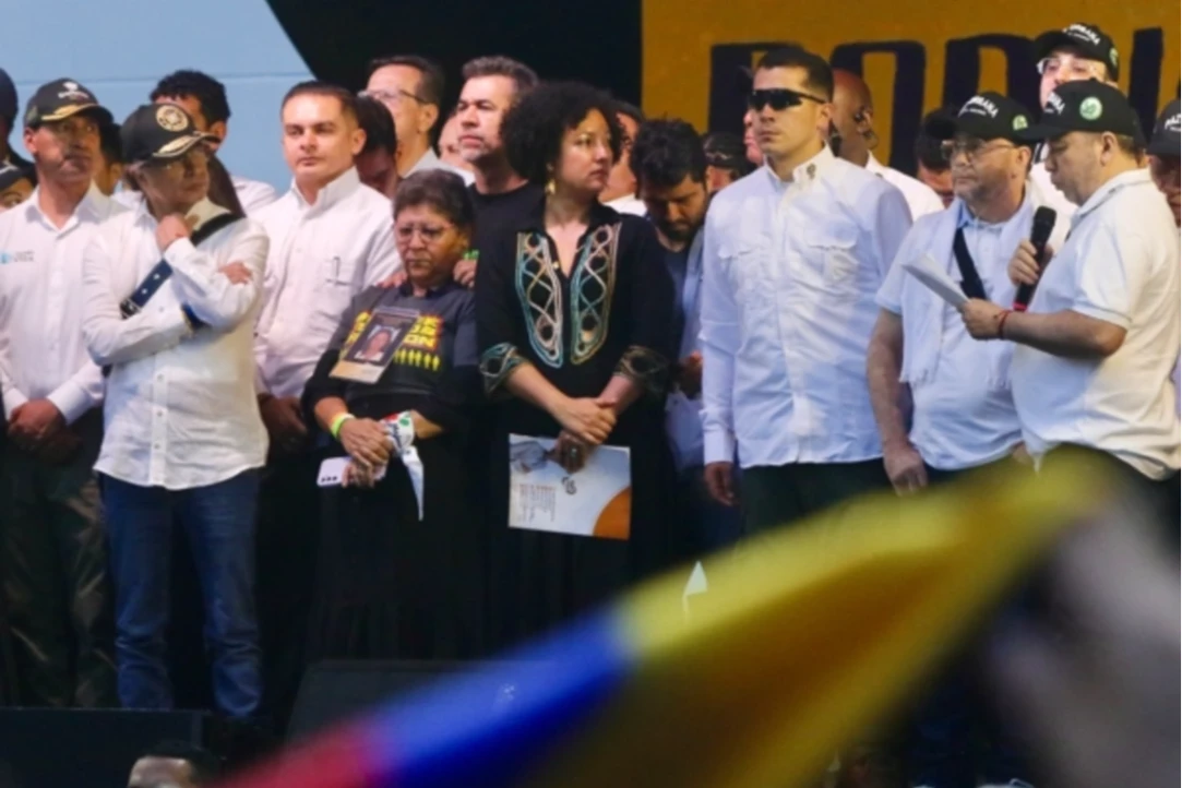 Críticas por suspensión de órdenes de captura