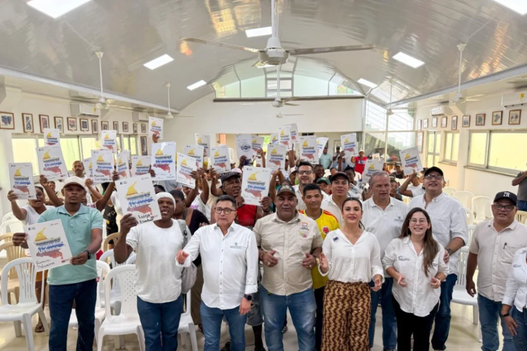 Más familias toludeñas recibieron títulos de propiedad