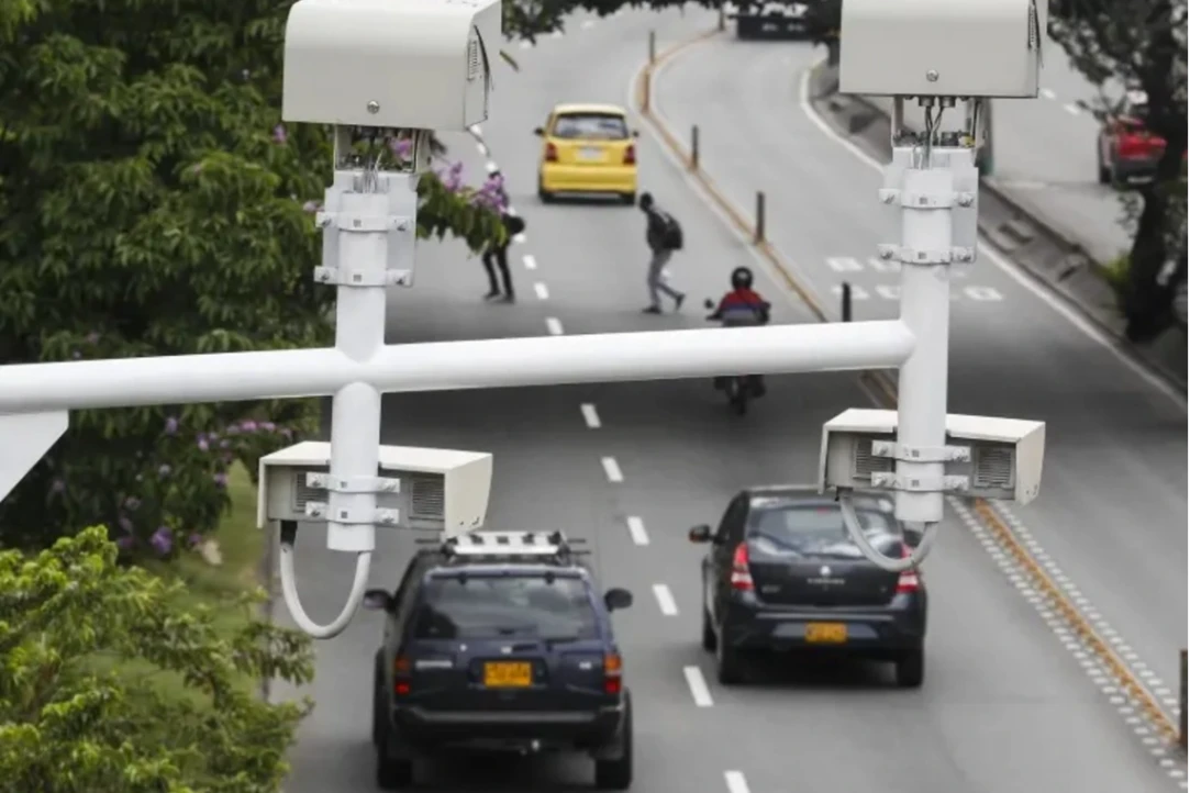 Más de 7 millones de fotomultas serían irregulares en Colombia