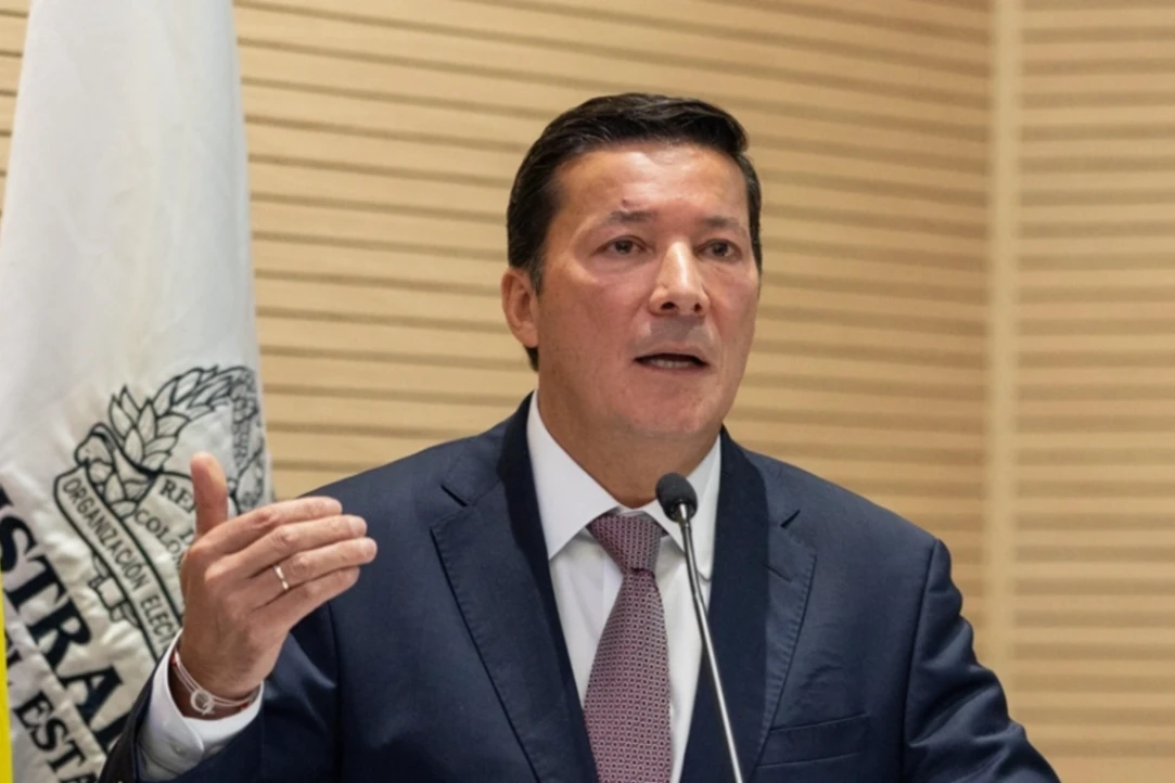 "Sofware no suma votos", Registrador a Petro