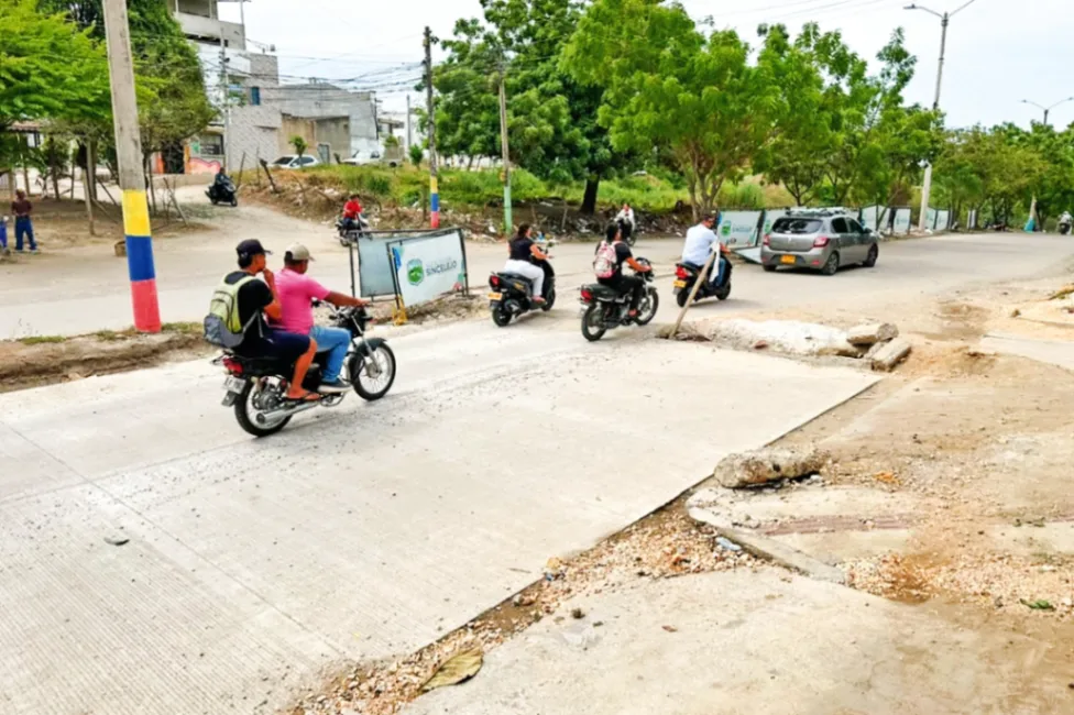 Problemas de drenaje mantienen frenada intervención vial en la avenida La Paz