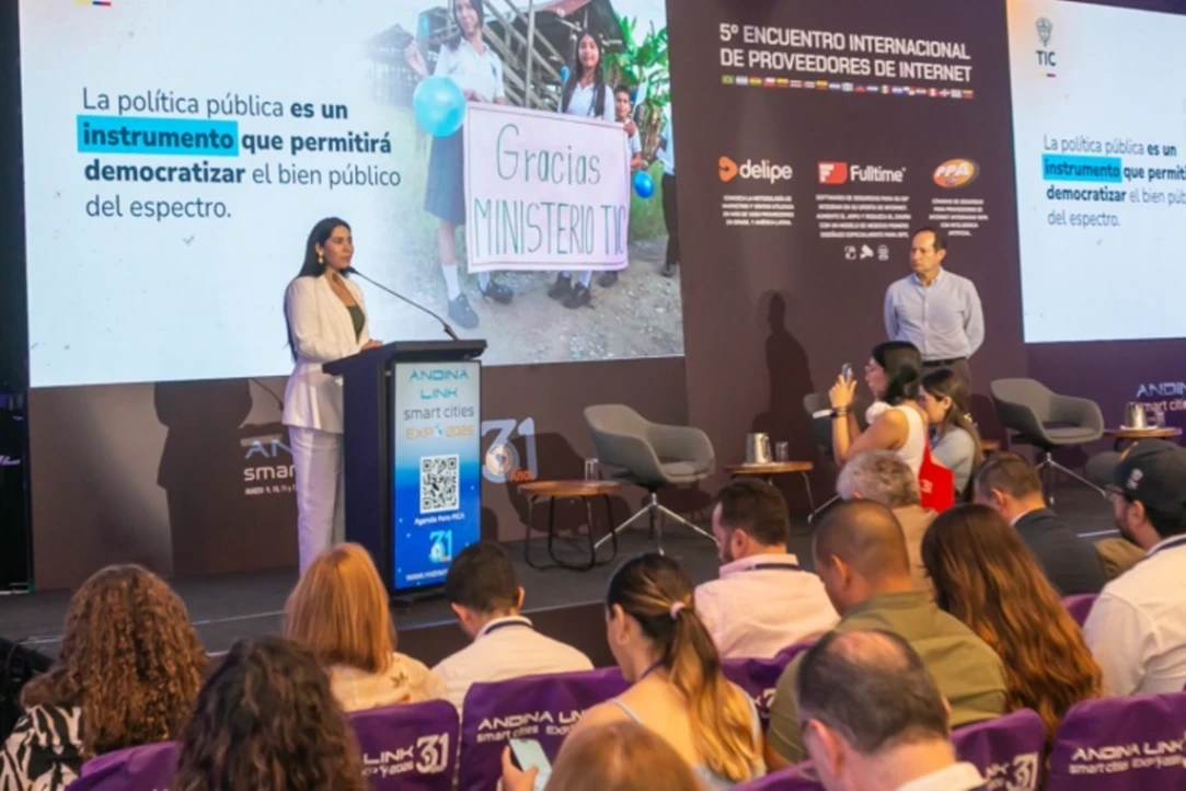 Colombia lidera transformación digital con IA y economía TIC