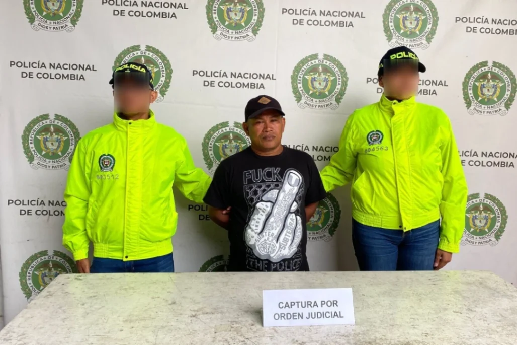 Habría cometido actos sexuales con dos menores de edad, las tenía amenazadas si lo denunciaban
