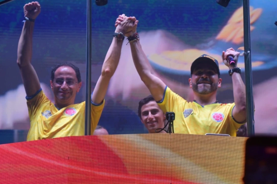 Multitudinarios cierres consolidan a Abelardo en la recta final