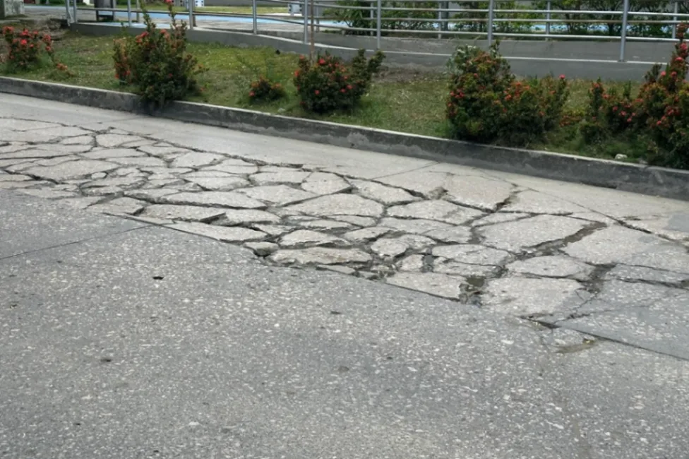 Carrera 28A de Florencia requiere arreglo urgente