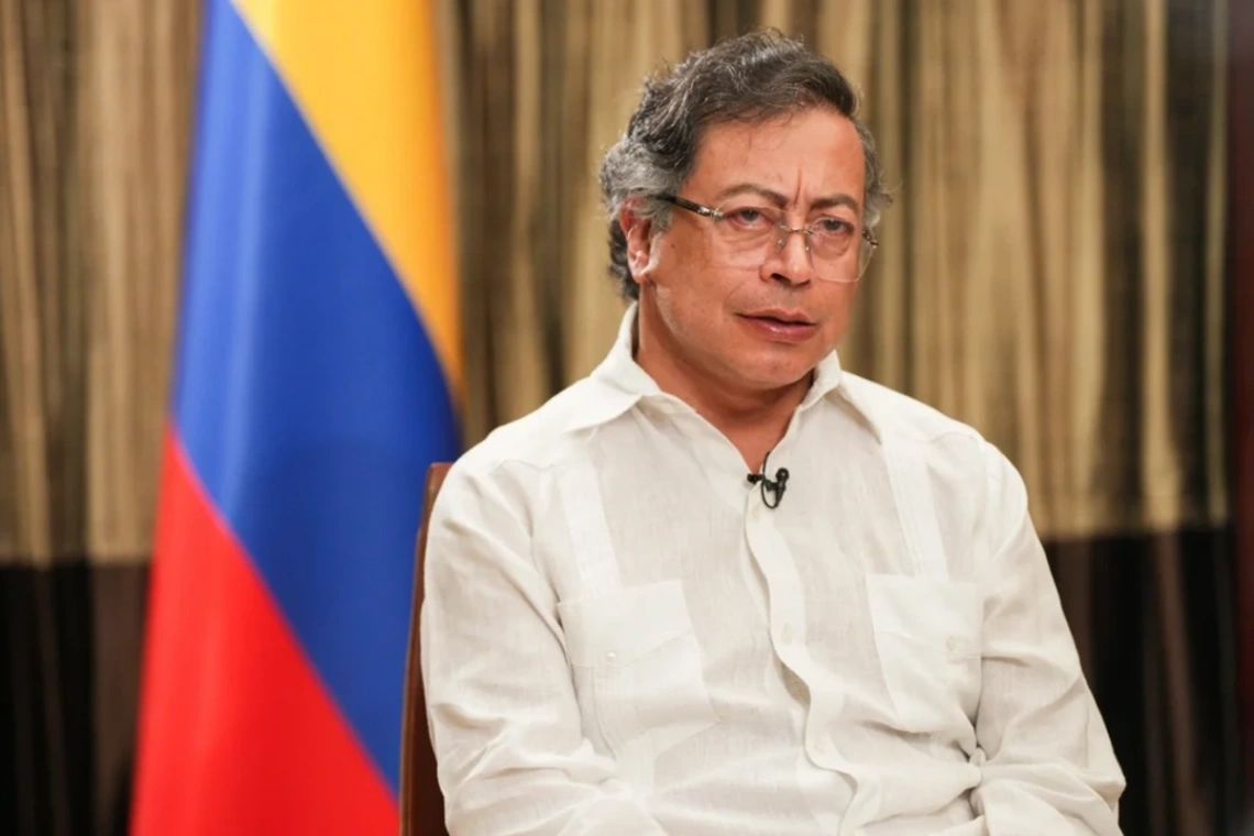 Comisión de Investigación y Acusación pone la lupa sobre Petro por posible participación política