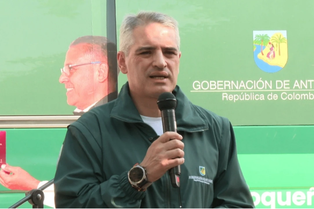 Gobernador le reclamó a Petro abandono de Antioquia
