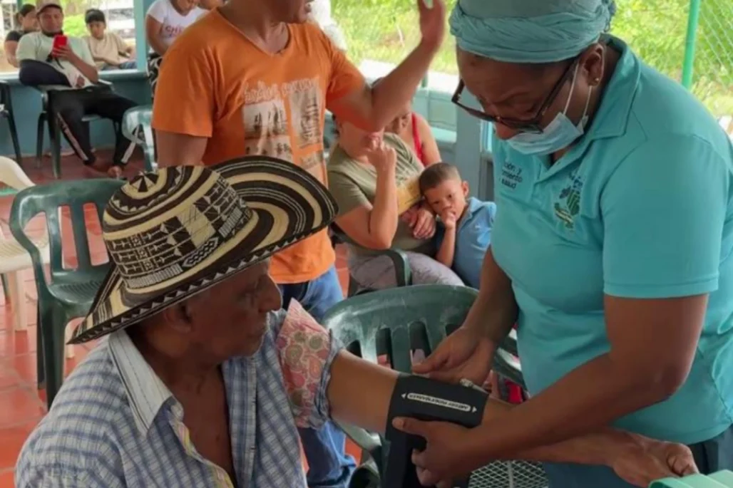 Cerro Matoso fortalece brigadas de salud en el sur de Córdoba tras emergencia invernal
