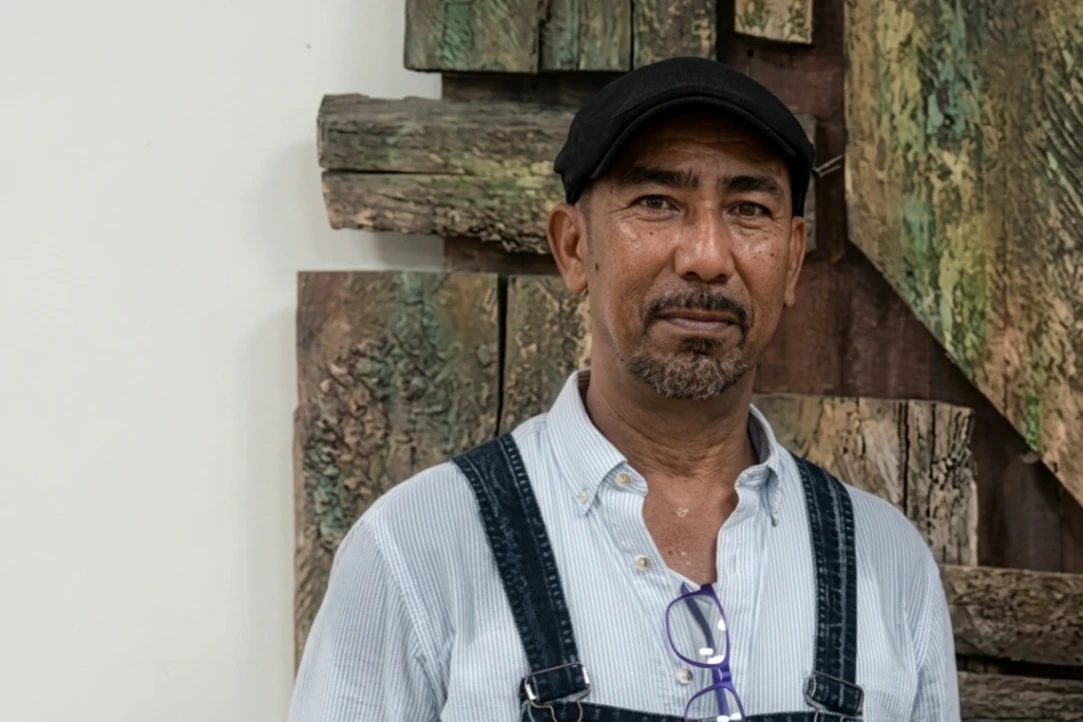 Ceniza y chatarra transformadas en arte: obras que reivindican lo descartado