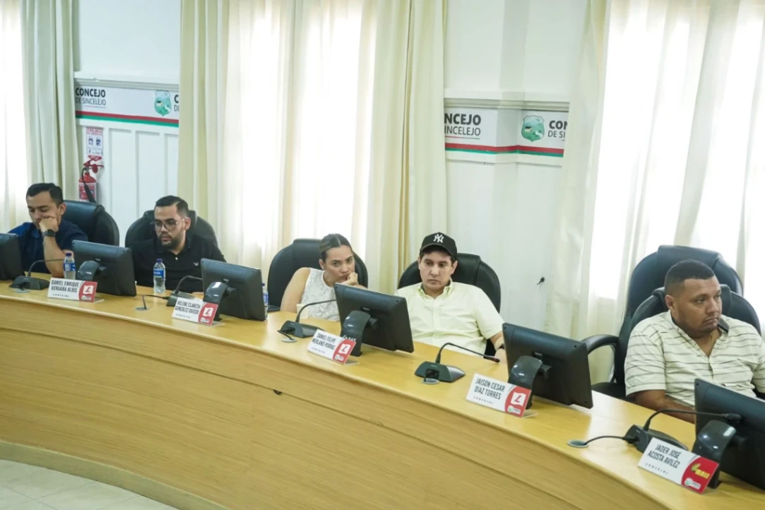 Con 16 votos a favor el Concejo de Sincelejo autorizó viaje del alcalde Yahir Acuña fuera del país