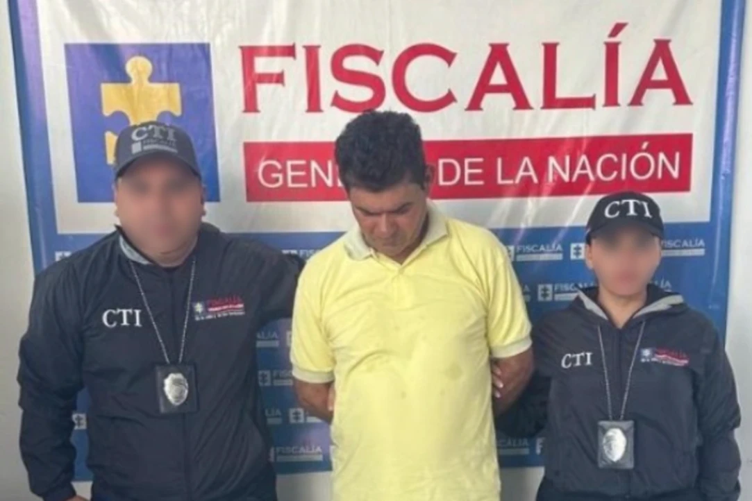 Habría abusado de la menor desde que tenía 11 años, juez lo envió a prisión