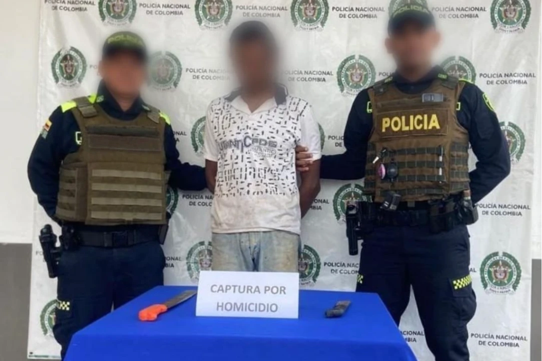 Lo señalan de matar al papá a machete