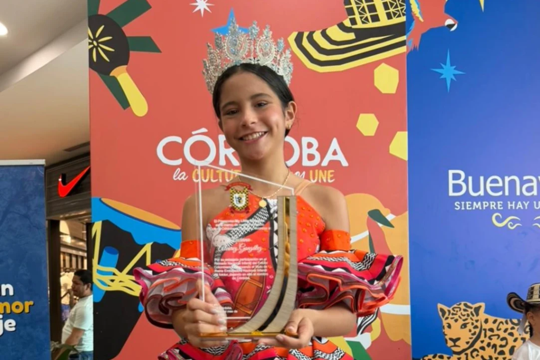 Luciana Álvarez González recibe reconocimiento por dejar en alto el nombre de Córdoba a nivel nacional