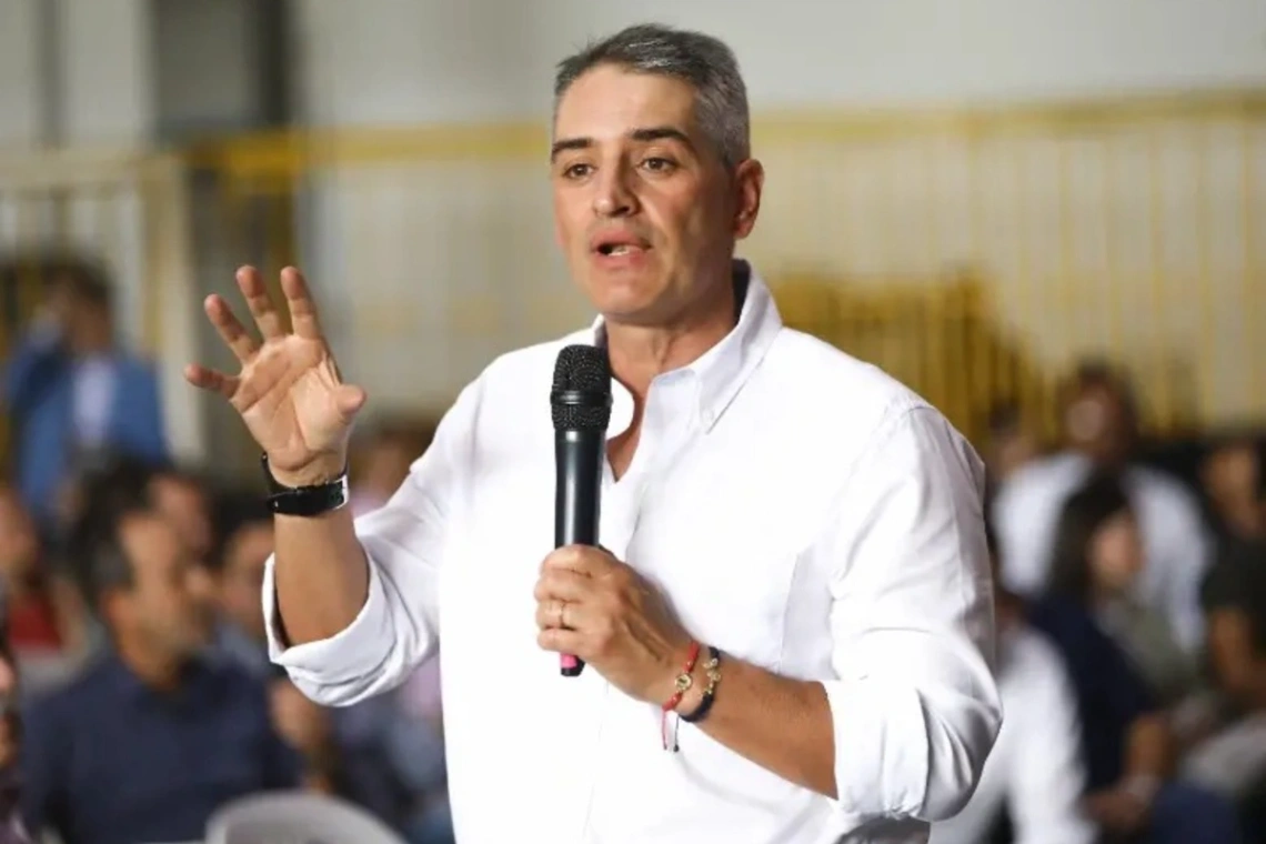 Gobernador de Antioquia arremete contra alias ‘Calarcá’ tras hechos violentos en Remedios