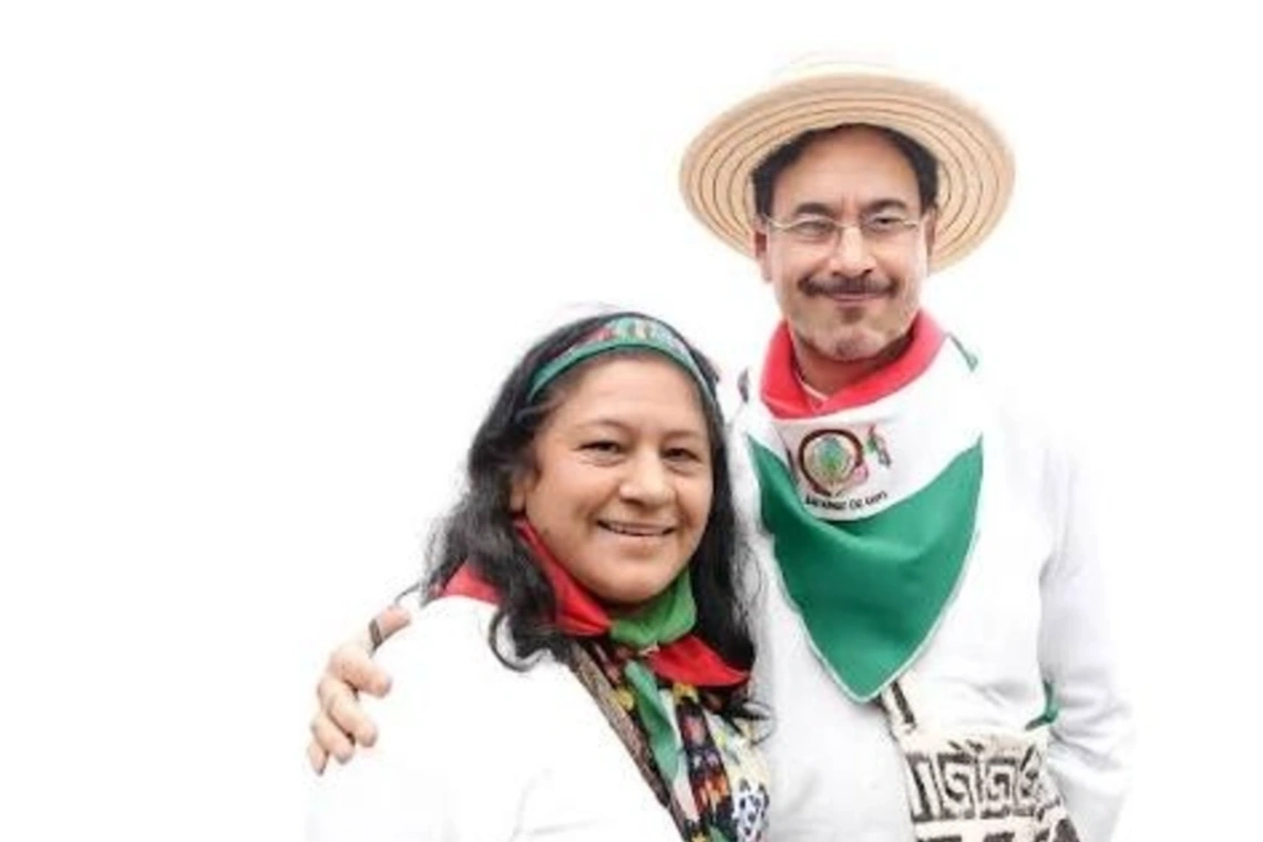 Cepeda esconde a su 'vice' para debates con Abelardo