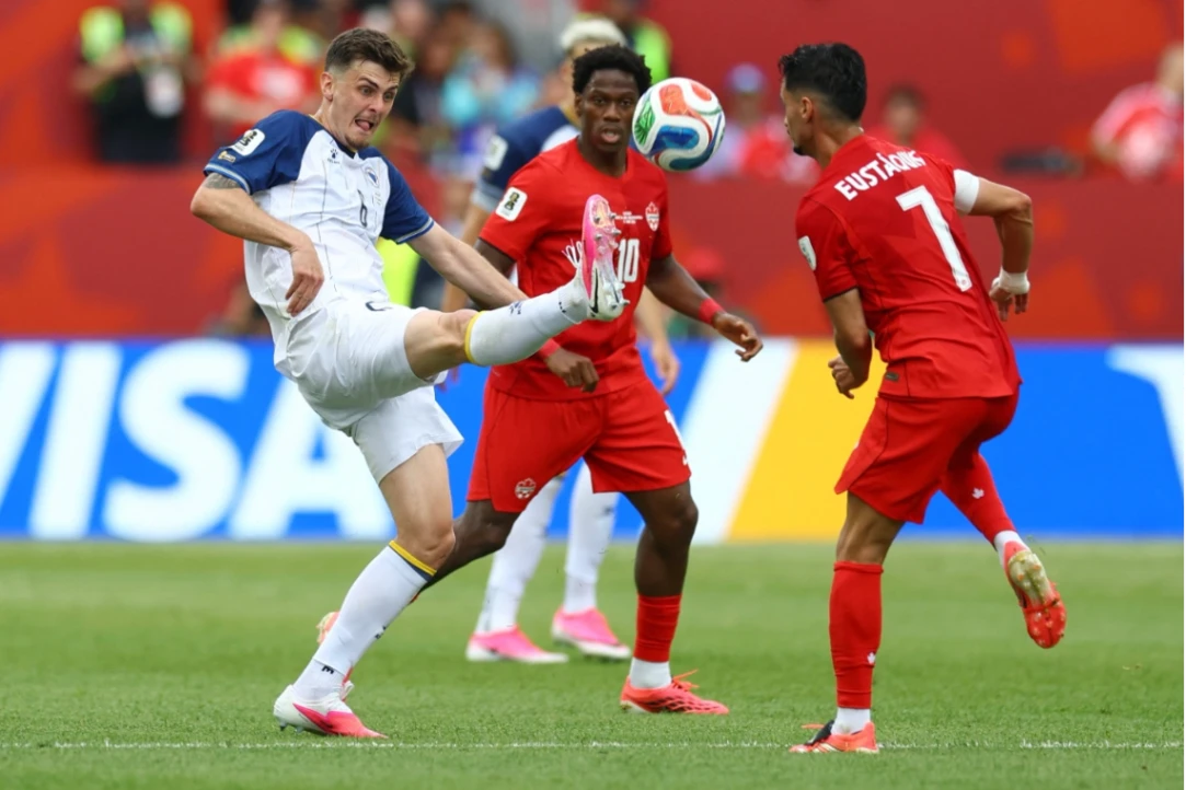 Dura caída de Paraguay y empate en Toronto