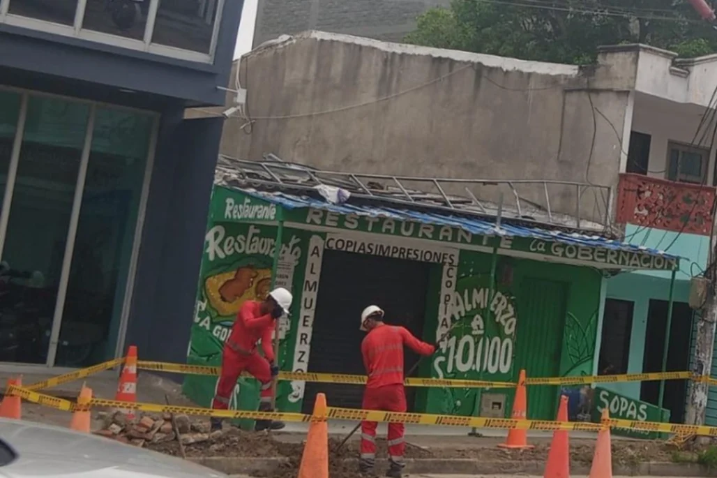 Veolia intensifica trabajos para ubicar y reparar fuga de agua en el barrio Palermo