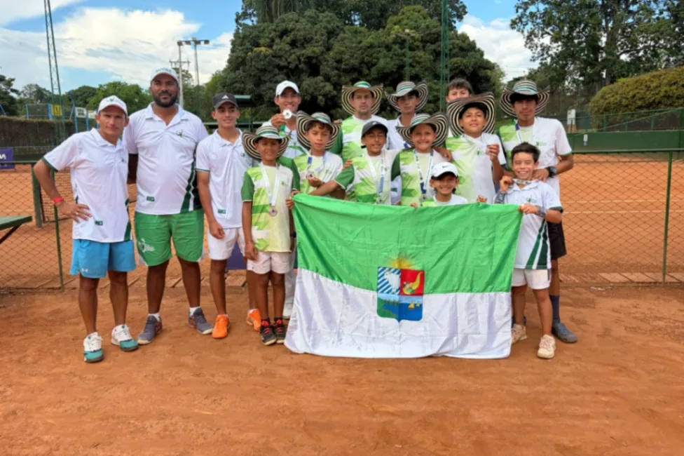 Tenistas sucreños lograron cuatro de plata en el Torneo Interligas