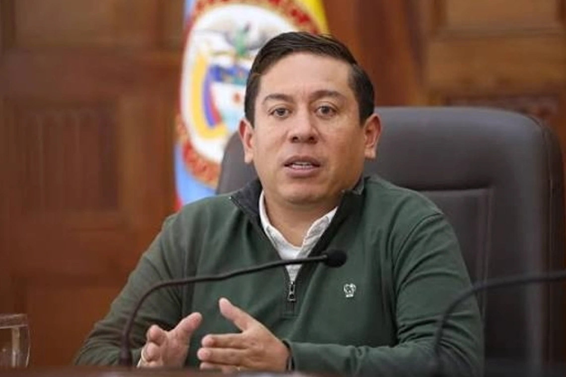 Gobernador entró a lista de investigados