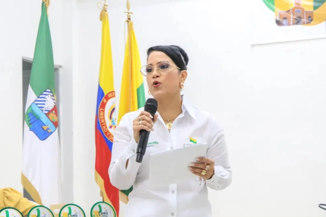 Marta Cantillo retoma la Alcaldía de San Onofre tras levantamiento de suspensión de la Procuraduría