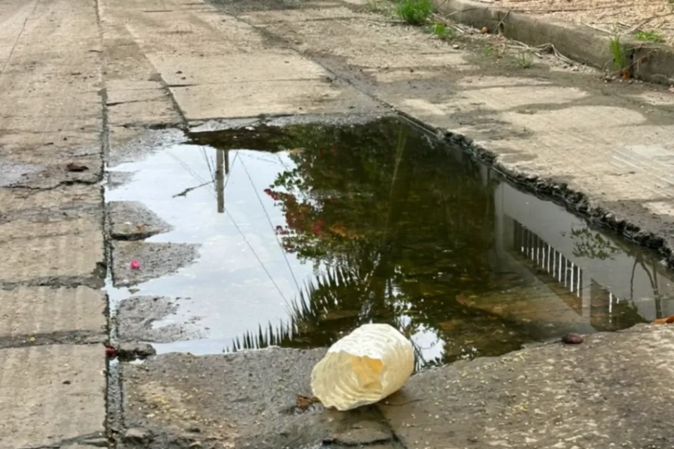 Tolú recibe a turistas entre huecos y calles deterioradas, la mala imagen que deja
