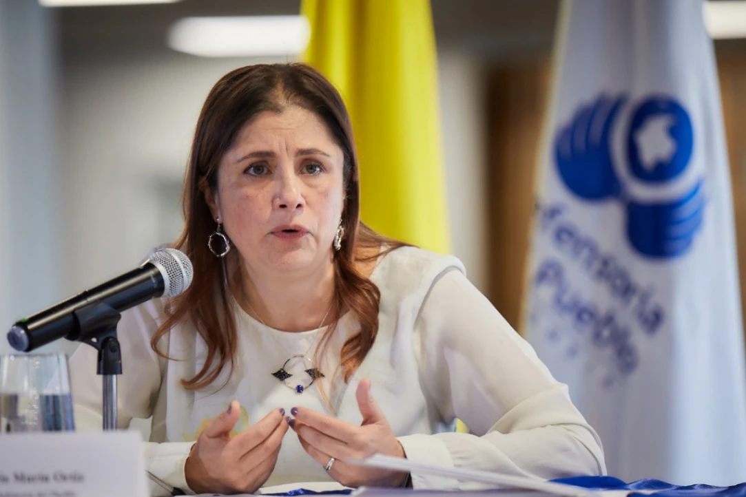 Rechazan amenazas del Egc a periodista