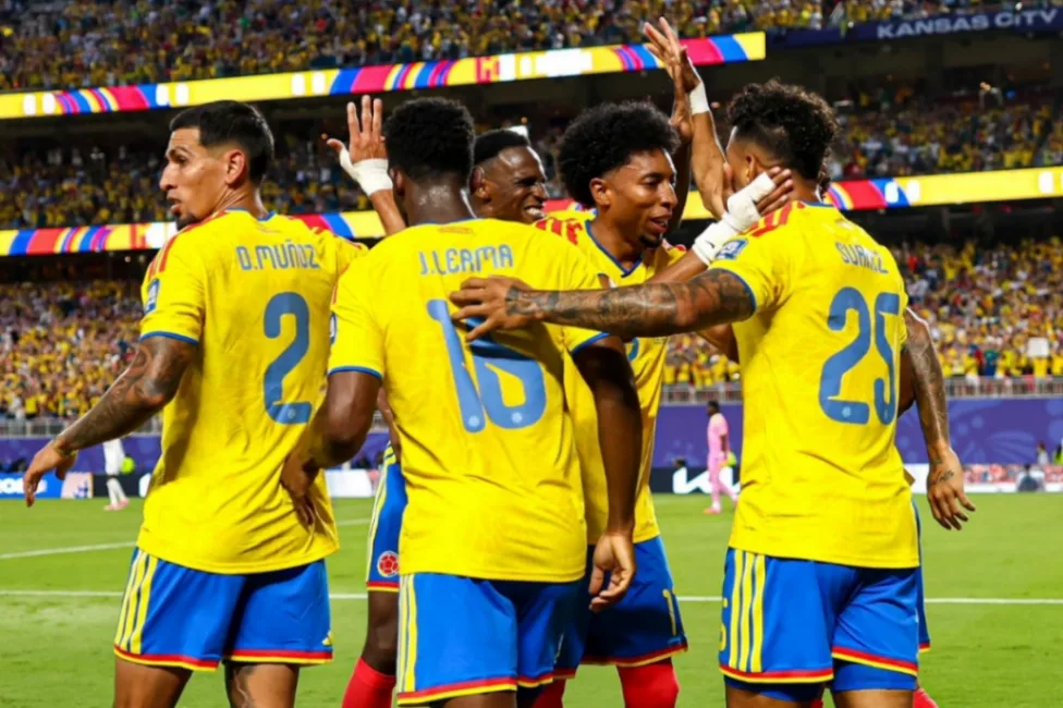 Colombia ya está en octavos y sigue soñando
