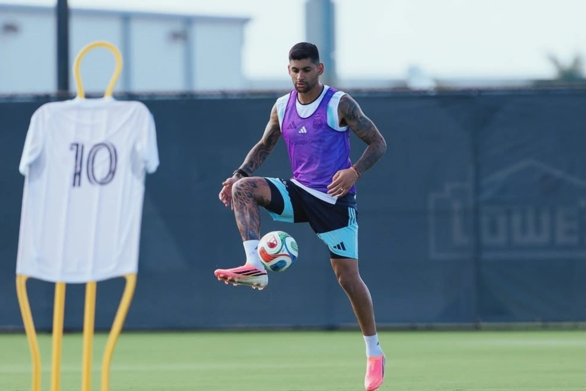 Egipto va por la épica ante Argentina