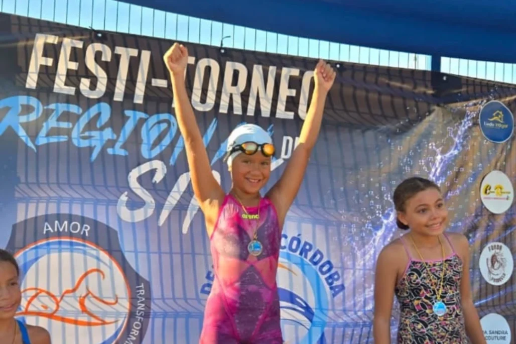 Nadadora sincelejana Mariana Arroyave ganó cuatro medallas