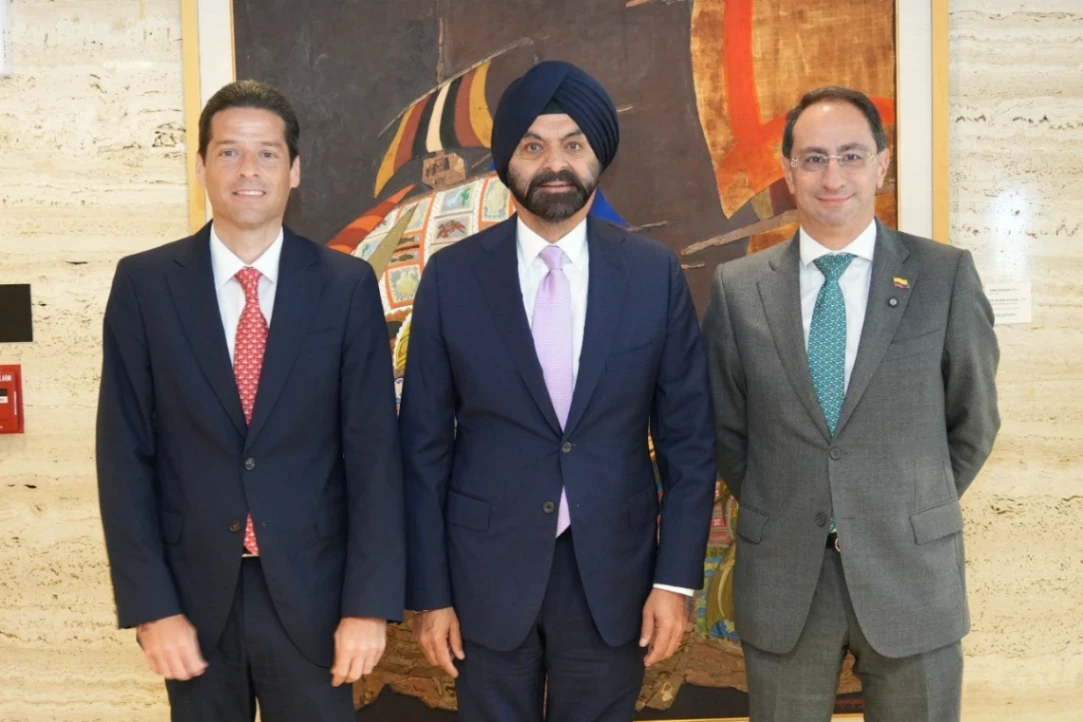Nuevo gobierno traza agenda económica con el Banco Mundial