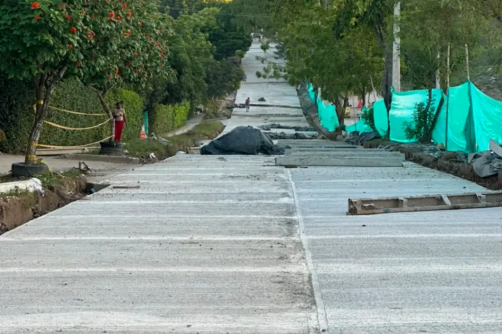 Obras de pavimentación en la avenida La Paz avanzan al doble del ritmo