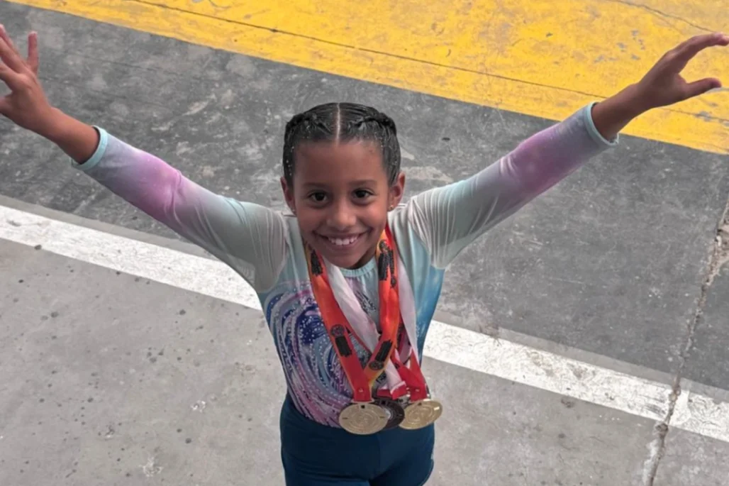 Helena Olmos, campeona nacional de gimnasia