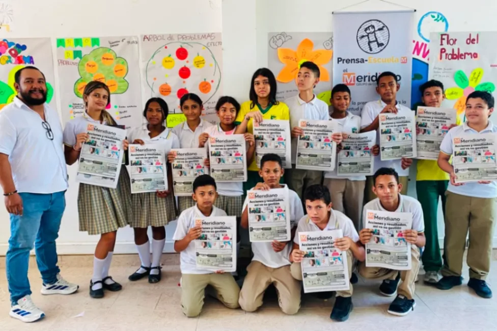 Estudiantes de Betulia, felices con Prensa Escuela