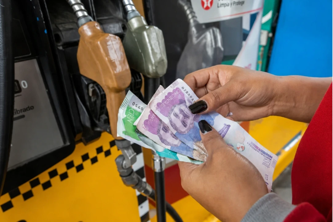 Polémica reforma dispararía el precio de los combustibles