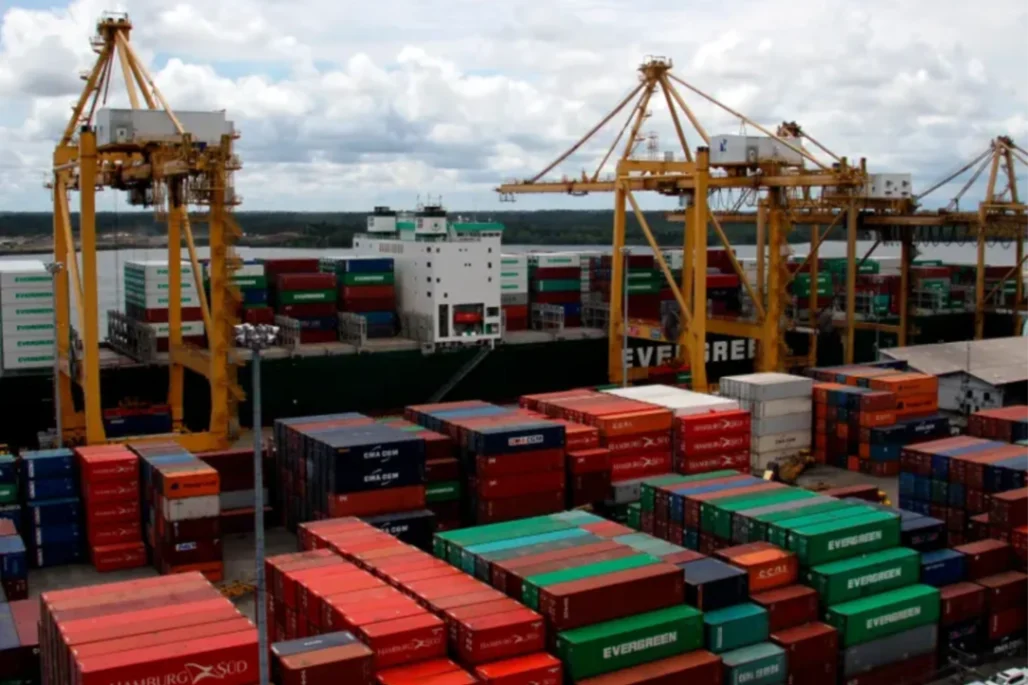Estados Unidos incrementa al 12,5% los aranceles a Colombia