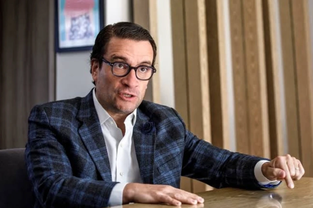 MinJusticia (d) solicitó frenar millonarios contratos