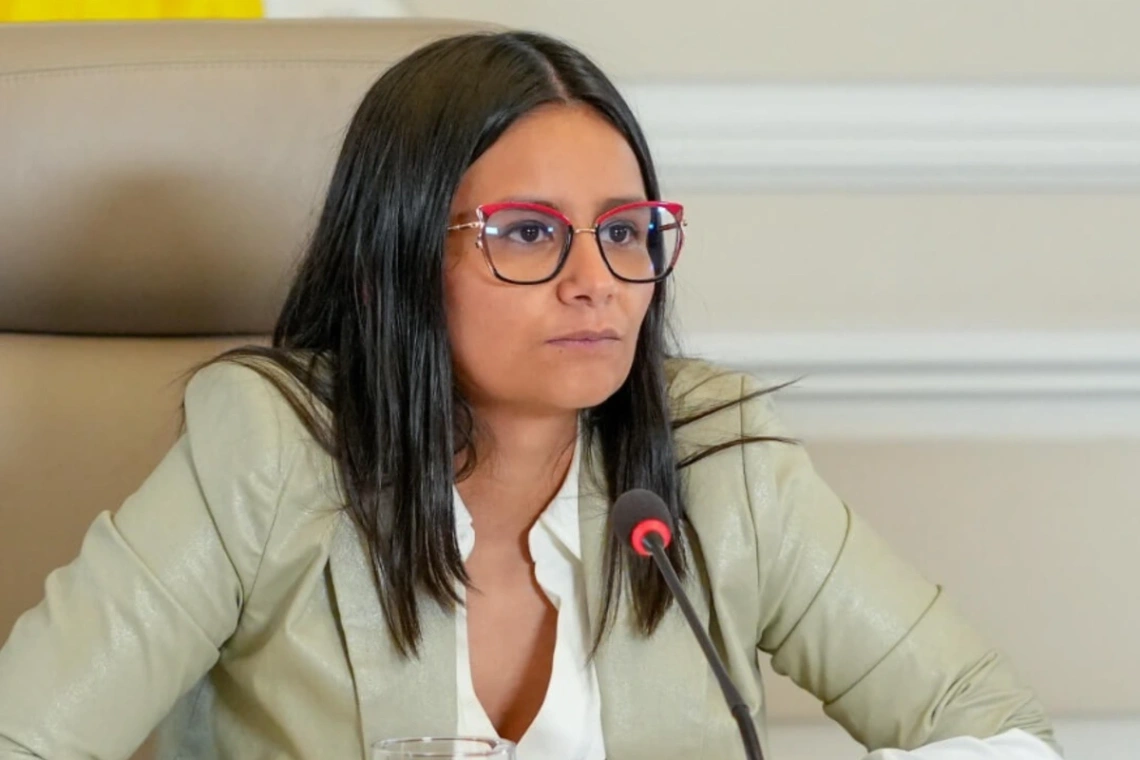 Angie Rodríguez denuncia intento de retirar más de $1 billón del Fondo Adaptación antes del fin del Gobierno Petro