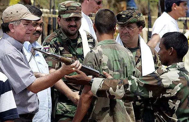 Proceso de paz con las AUC